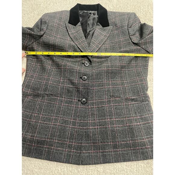 Kasper Womens Sz 14P Dark Academia Velvet Collar 2 Button Blazer Gray Black Red - Picture 7 of 12